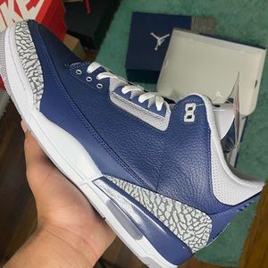 Jordan Retro 3s Georgetown “Midnight Navy”